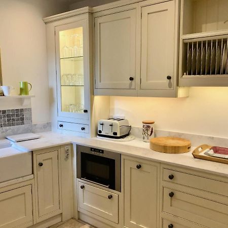 Lauras Townhouse Apartments Lansdown Slope Townhouse Бат Екстериор снимка
