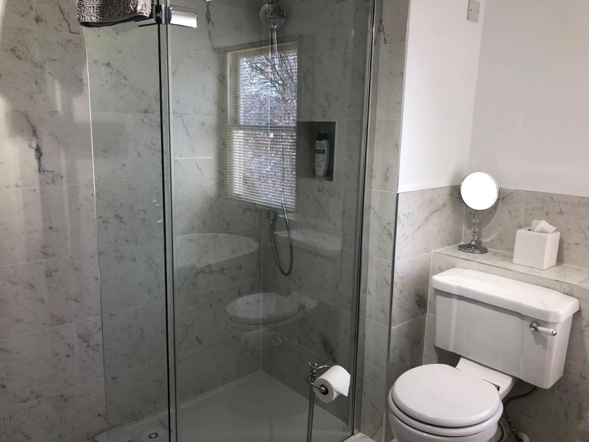 Lauras Townhouse Apartments Lansdown Slope Townhouse Бат Екстериор снимка