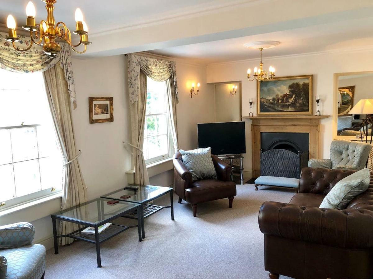 Lauras Townhouse Apartments Lansdown Slope Townhouse Бат Екстериор снимка