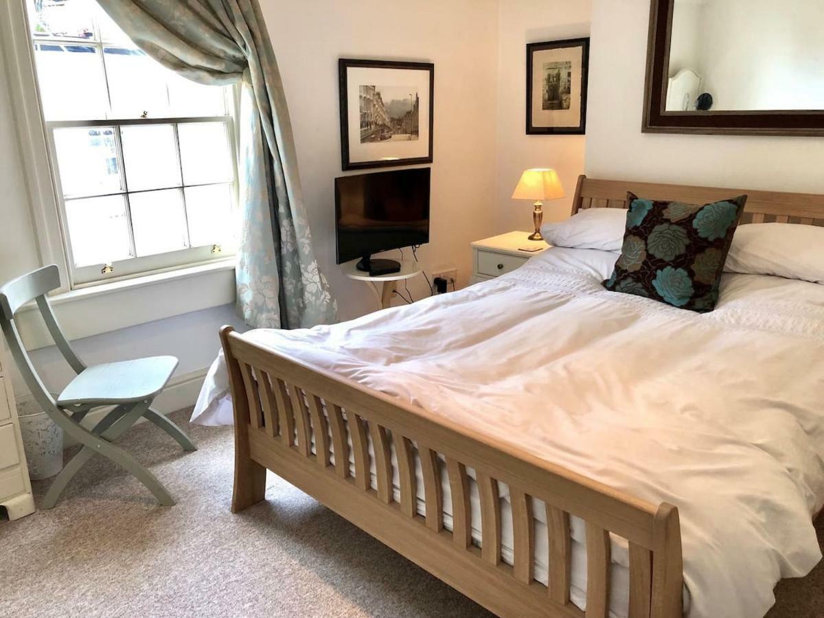 Lauras Townhouse Apartments Lansdown Slope Townhouse Бат Екстериор снимка