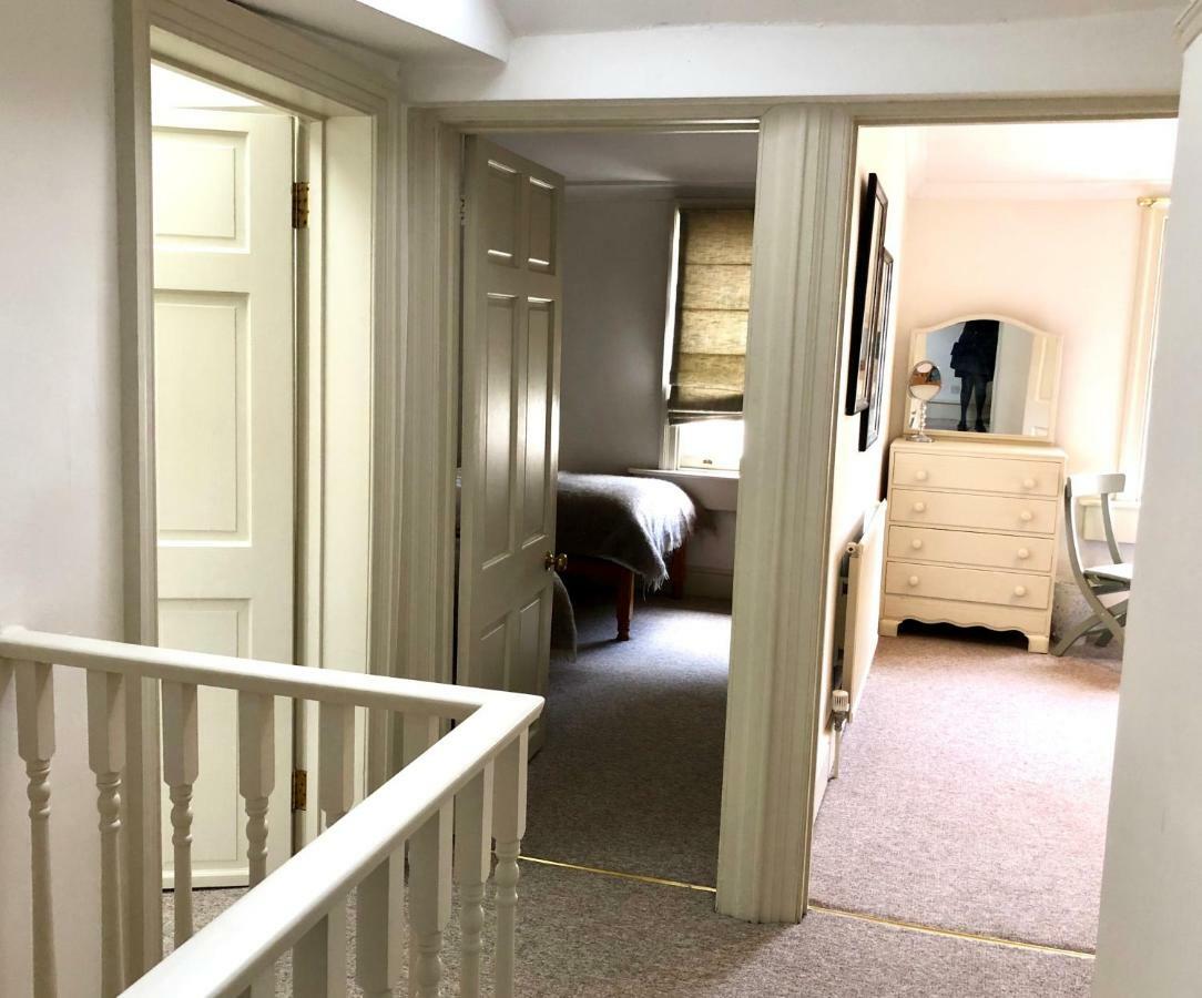 Lauras Townhouse Apartments Lansdown Slope Townhouse Бат Екстериор снимка