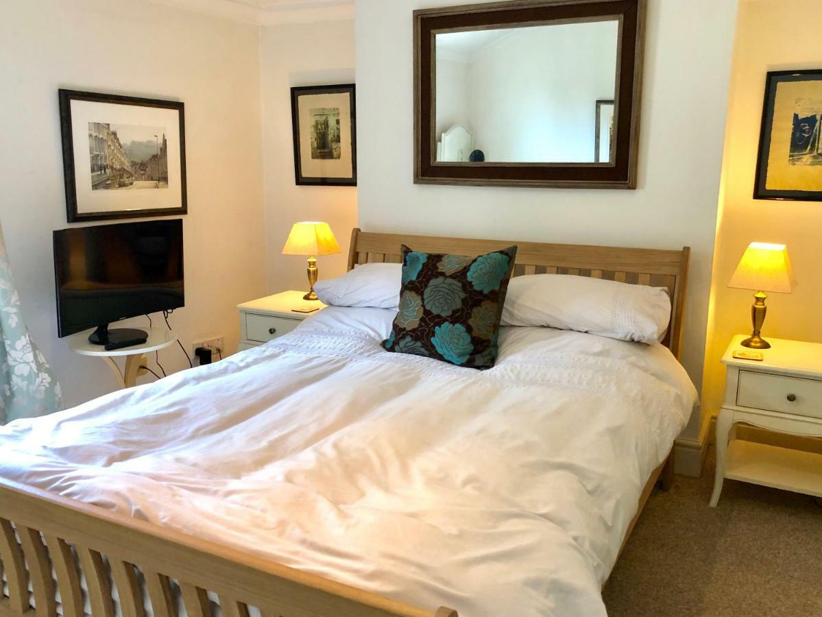 Lauras Townhouse Apartments Lansdown Slope Townhouse Бат Екстериор снимка